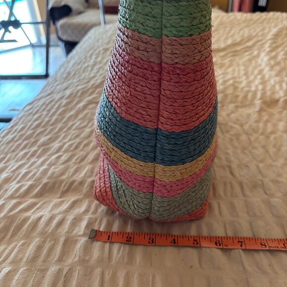 Authentic Coach Hamptons Striped Multicolor Straw tote - Picture 2 of 10